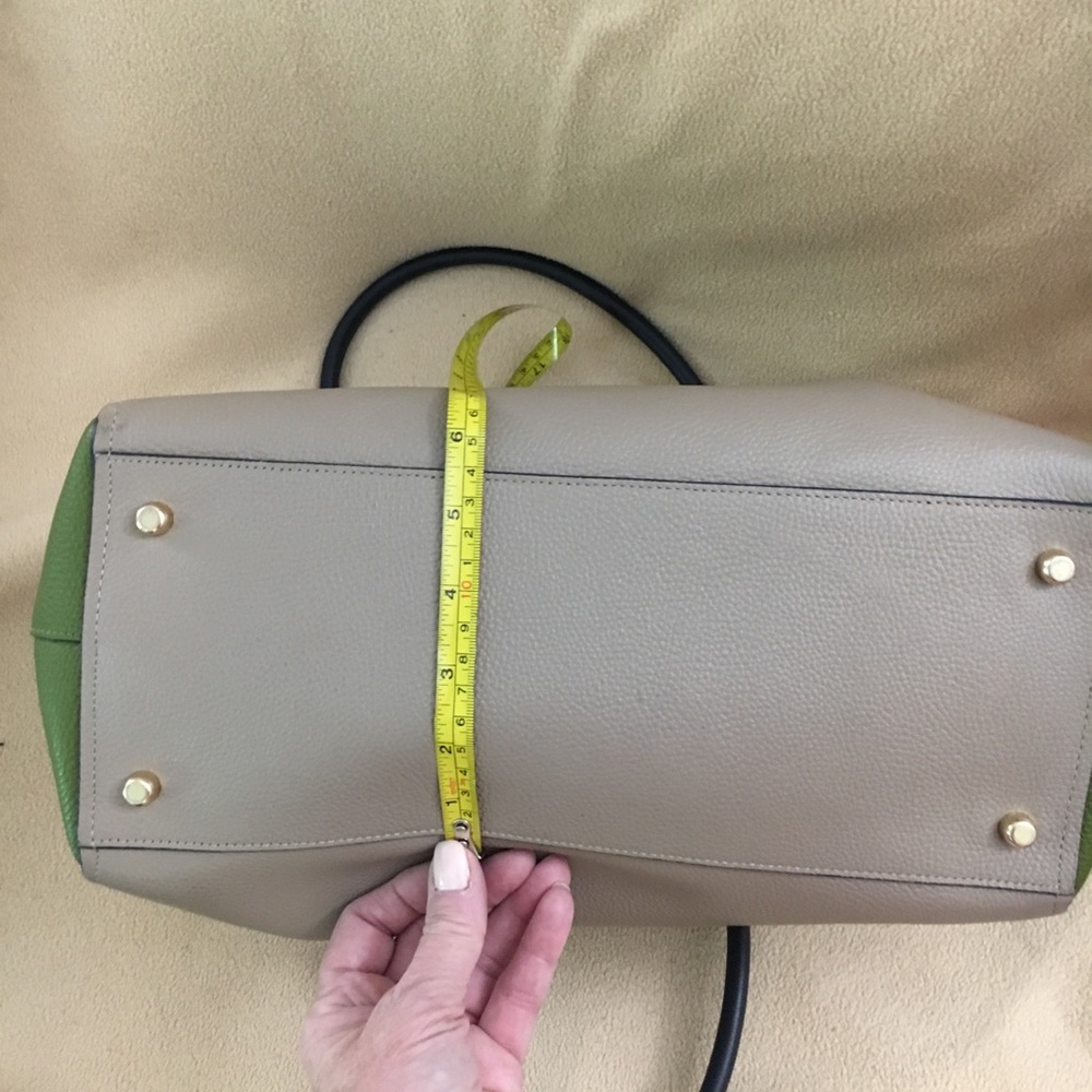 Coach Purse - Picture 7 of 10